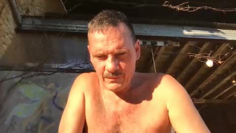 Alex Dixon online show from 02.04.25