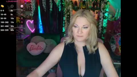 Snapshot of solesticia chatting on 06.30.26 solesticia online show from 06.30.26