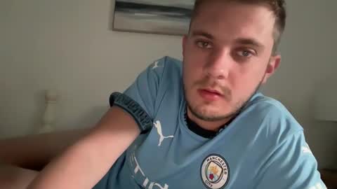 Snapshot of solobrit chatting on 01.14.26 solobrit online show from 01.14.26