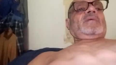 Snapshot of solokool7e chatting on 12.20.25 ELLIOTT online show from 12.20.25