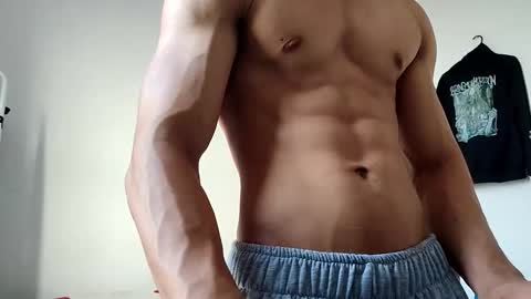 Hi Im Weller Check my Bio  online show from 03.06.26