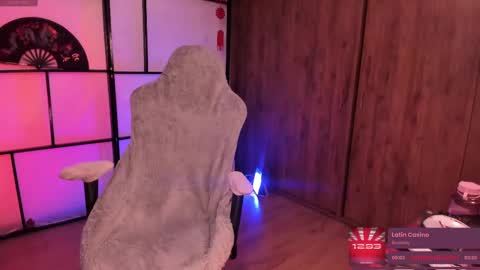 Snapshot of solosara8 chatting on 09.20.25 saraIG Solosara8 online show from 09.20.25