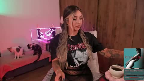 Snapshot of solosara8 chatting on 04.02.26 saraIG Solosara8 online show from 04.02.26