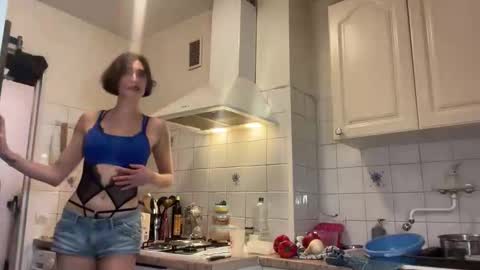 Snapshot of sombre_sdelices chatting on 03.08.26 Tayla online show from 03.08.26