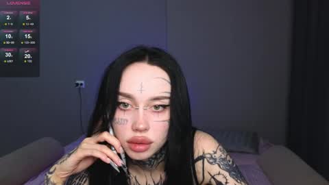 Snapshot of somniya chatting on 05.22.26 somniya online show from 05.22.26