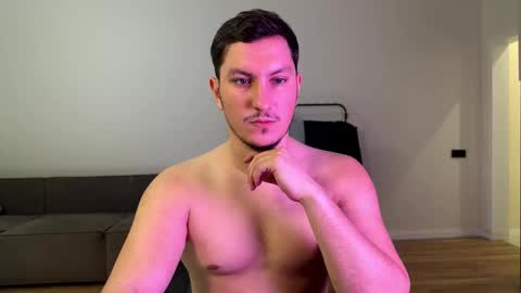 Alex Alex online show from 12.15.25