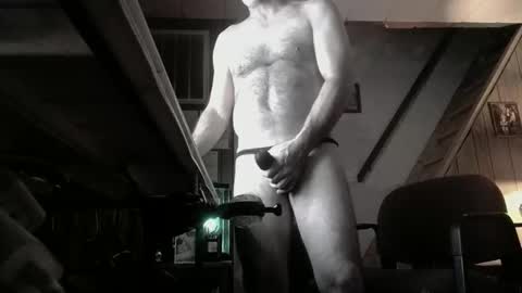 Snapshot of sonevrazor chatting on 12.18.25 sonevrazor online show from 12.18.25