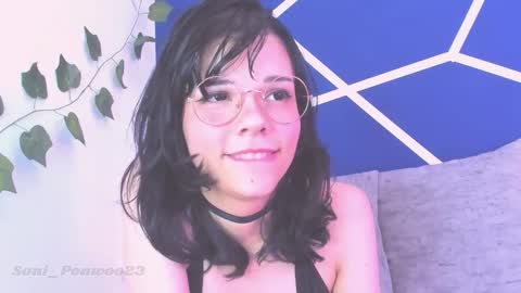 Snapshot of soni_ponwoo23 chatting on 12.04.25 Soniiiiii online show from 12.04.25