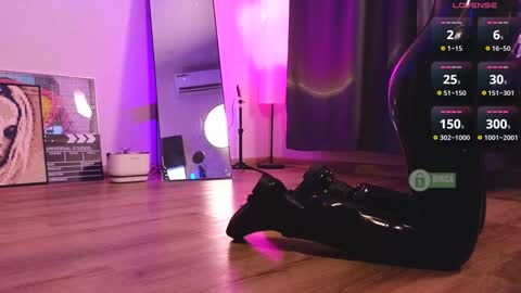 Snapshot of sonia__rose chatting on 02.04.25 Sonia online show from 02.04.25