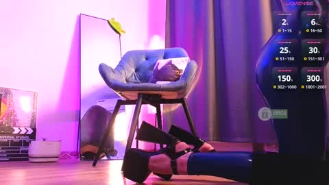 Snapshot of sonia__rose chatting on 02.28.25 Sonia online show from 02.28.25