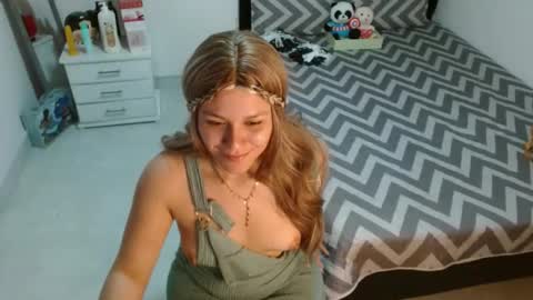soniafuckboobs online show from 10.27.25