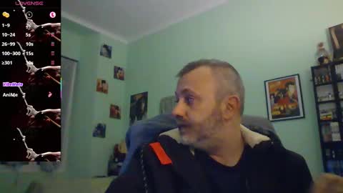 Snapshot of sonoboris chatting on 11.18.25 sonoboris online show from 11.18.25