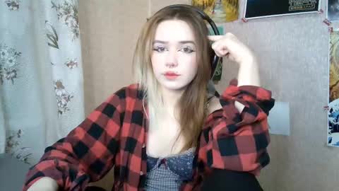 Mila online show from 04.21.26