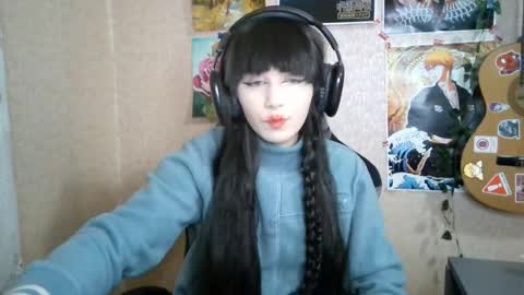 Mila online show from 04.22.26