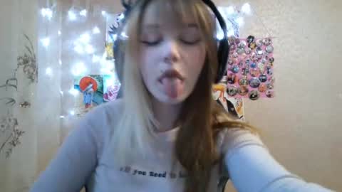 Mila online show from 08.02.26