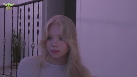 Snapshot of sonyaplush chatting on 12.22.24 Sonya  Instagram   Twitter sonyaplushgirl  OnlyFans sonyaplush online show from 12.22.24