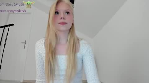 Snapshot of sonyaplush chatting on 02.20.25 Sonya  Instagram   Twitter sonyaplushgirl  OnlyFans sonyaplush online show from 02.20.25