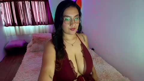 Snapshot of soph_antony chatting on 04.28.26 soph_antony online show from 04.28.26