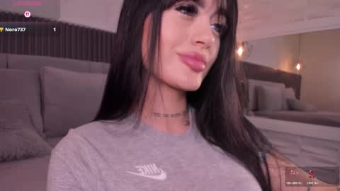 Snapshot of sophi_carter chatting on 10.28.25 Sophi online show from 10.28.25