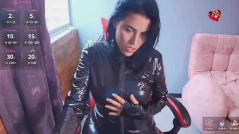 Sophi Tay online show from 09.23.25