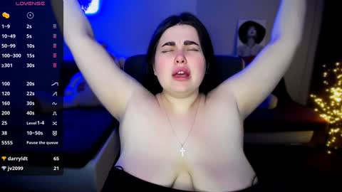 sophia__olsen online show from 12.29.24