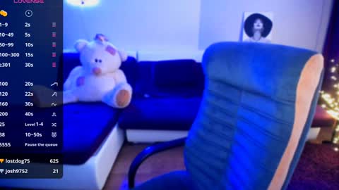 sophia__olsen online show from 01.03.25