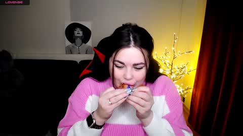 sophia__olsen online show from 01.31.25