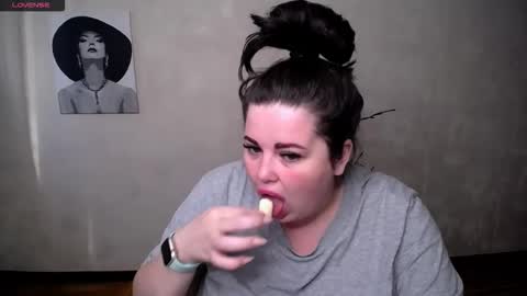 sophia__olsen online show from 09.16.25