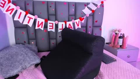 Snapshot of sophia_lemos chatting on 02.13.25 Sofia online show from 02.13.25