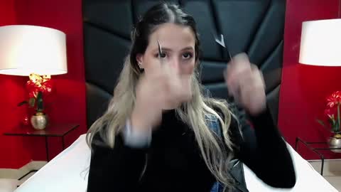 Snapshot of sophia_loreenn chatting on 12.28.24 Sofia online show from 12.28.24