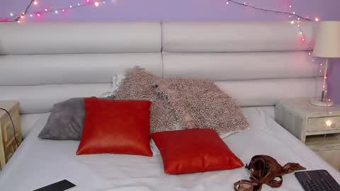 Snapshot of sophia_loreenn chatting on 01.05.25 Sofia online show from 01.05.25