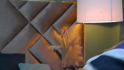 Snapshot of sophia_loreenn chatting on 09.25.25 Sofia online show from 09.25.25