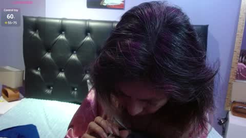 Snapshot of sophia_ny chatting on 12.20.24 SOPHIA online show from 12.20.24