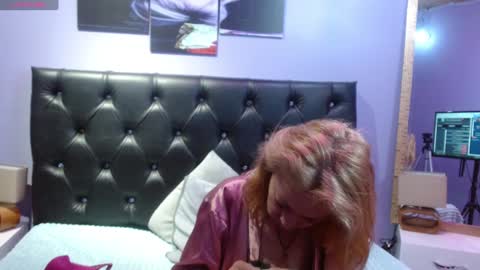 Snapshot of sophia_ny chatting on 01.16.25 SOPHIA online show from 01.16.25