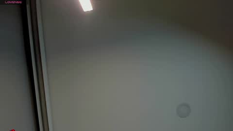Snapshot of sophia_owens_2 chatting on 05.14.26 sophia_owens_2 online show from 05.14.26