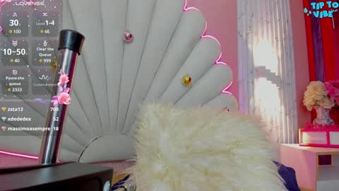 Snapshot of sophia_smith0 chatting on 12.05.24 sophia online show from 12.05.24