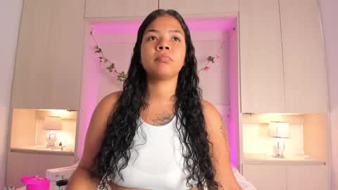  S O P H I A  online show from 01.28.25