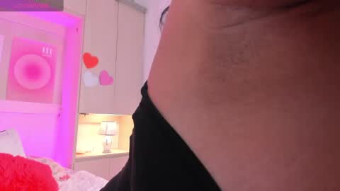  S O P H I A  online show from 03.05.25