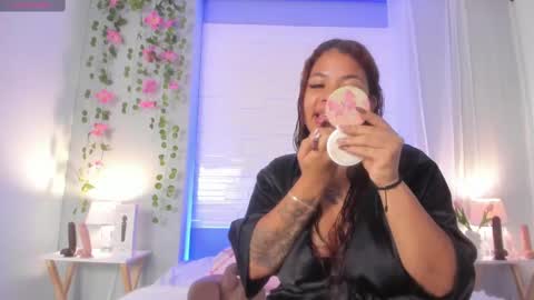  S O P H I A  online show from 09.17.25