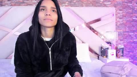 Sophia Paris online show from 10.13.25