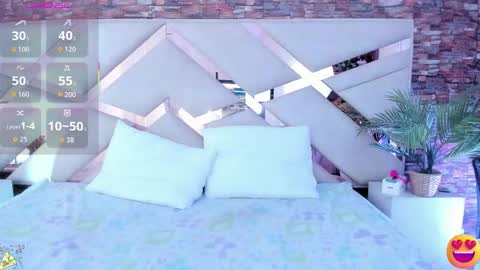 Sophia Paris online show from 02.12.26