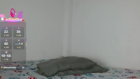 Sophia Bedford online show from 09.19.25