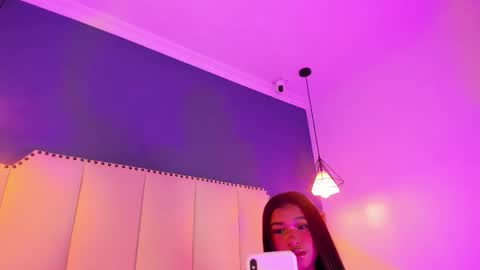 Snapshot of sophiabloss chatting on 01.08.26 Sophie online show from 01.08.26