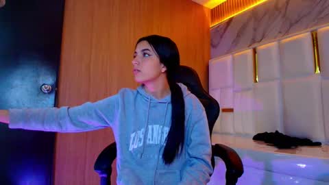 sophiadoll_tf online show from 10.29.25