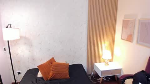 Sophia online show from 04.24.26