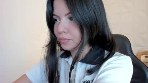 Sophia Howland online show from 04.24.26