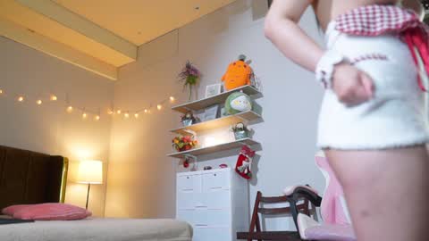 Snapshot of sophialaxx chatting on 12.26.24 Sophia online show from 12.26.24