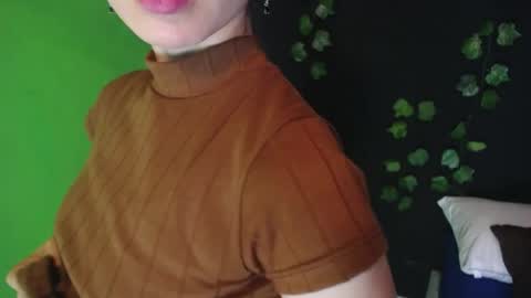 sophiamiller6 online show from 07.31.26