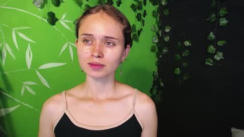 sophiamiller6 online show from 08.04.26