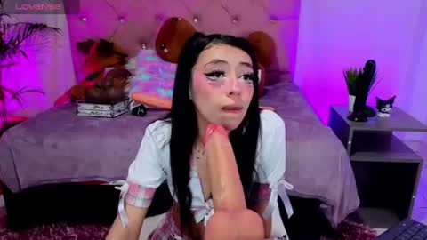 Sophie online show from 06.24.26